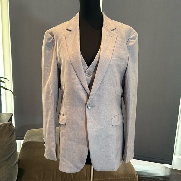 Men’s Gray 3 Piece Business Suit Notched Lapel Size 38 Jacket 36 Pants NWT - Picture 1 of 13